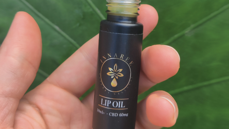 CBD Lip Oil by Innaree